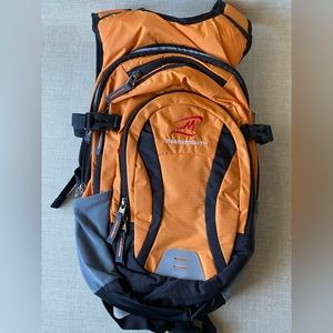 Sharkmouth 2.5 Liter Hydration Backpack-NWT